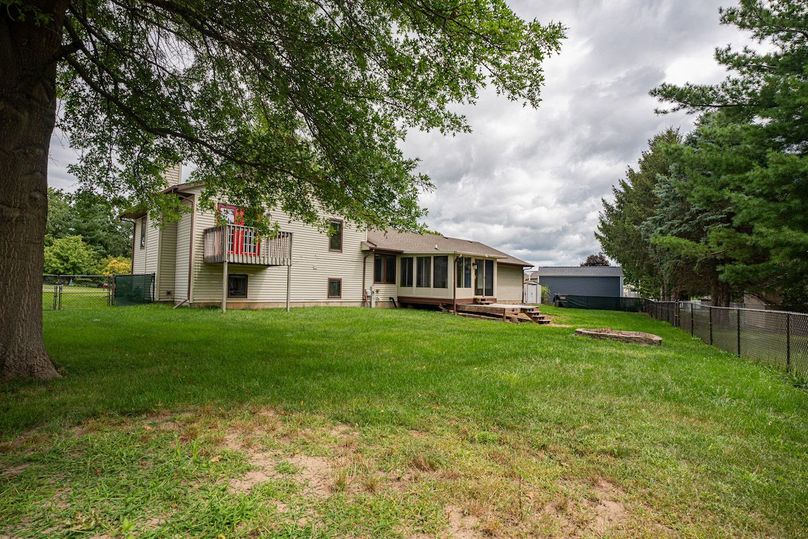 106 splendor ct. Stillman Valley-46