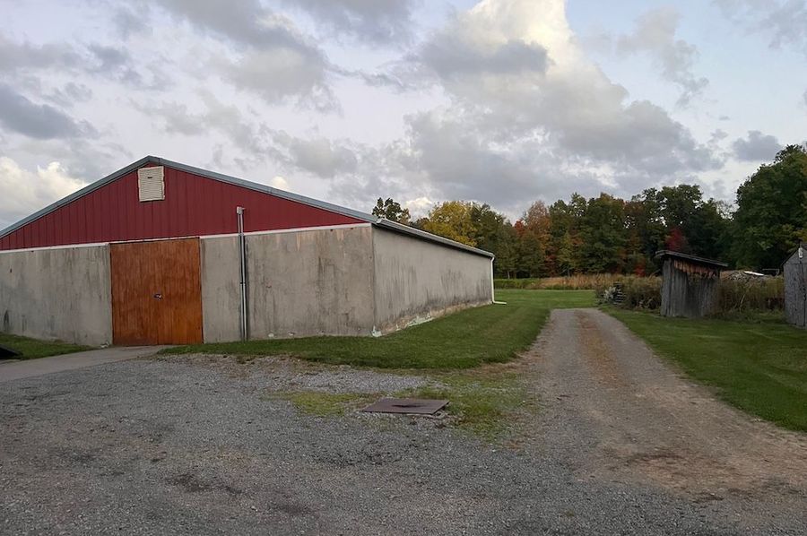Seneca_15.2_Cayuga Ridge WInery Photo 53