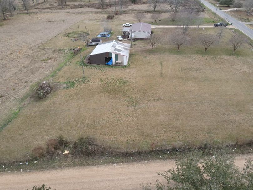 dji_fly_20251227_153952_769_1766872714361_photo