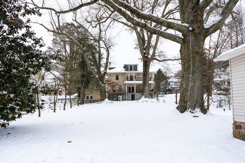 Lewis, WV 246 E 1st Wyllie-085