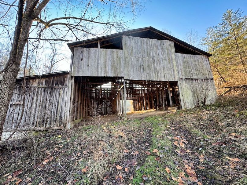 009 another shot of the barn
