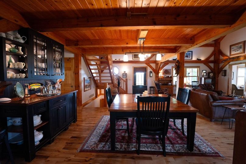 Cedar IA 152 Featured U