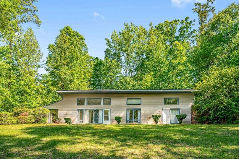 11-14-web-or-mls-279 Poplar Rd exterior-2
