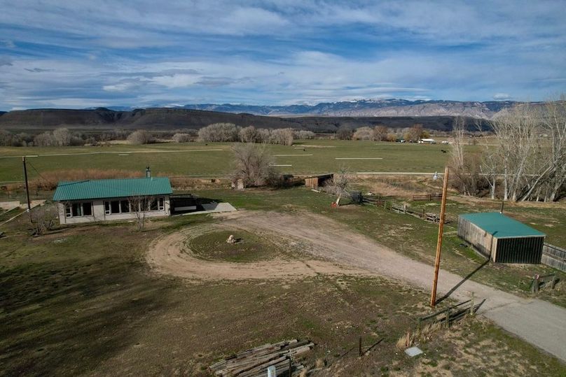 B7C6DD48-DFB6-42E2-A2FF-D8E9FF959622_1_105_c