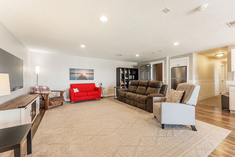 36-web-or-mls-194 Northbay Dr-173