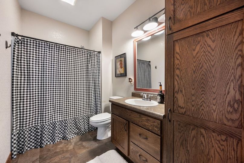 17 Basement Bath