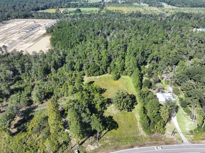 dji_fly_20251014_150236_0667_1760473195658_photo