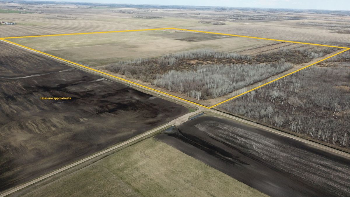 Prime Tillable Acreage Bordering State Land Whitetail Properties