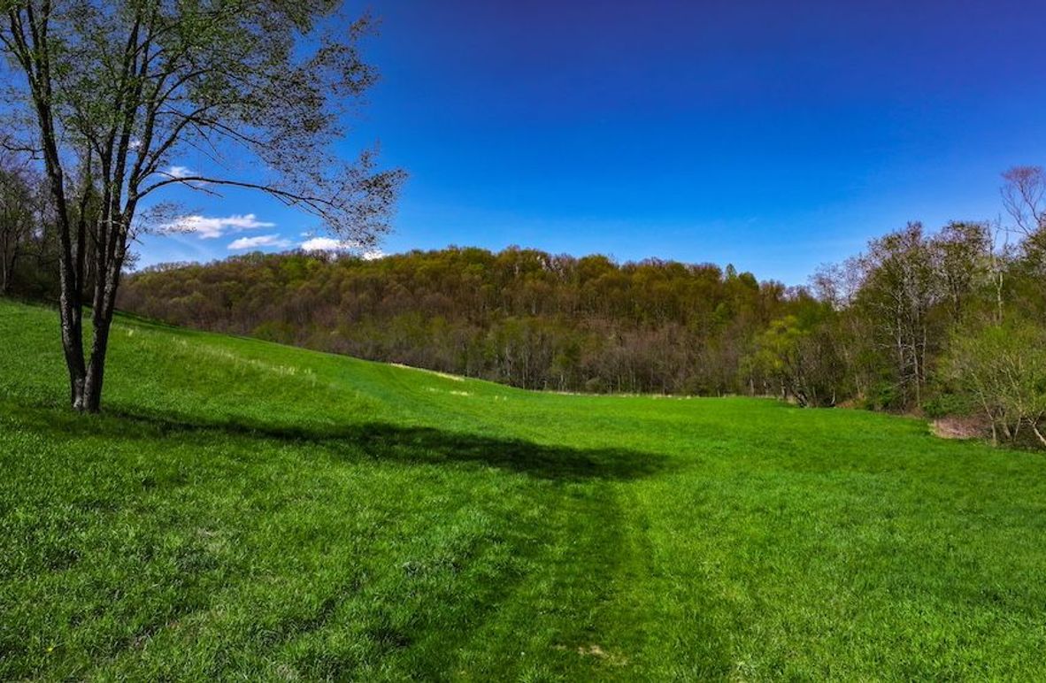 DJI_20250425035622_0394_D