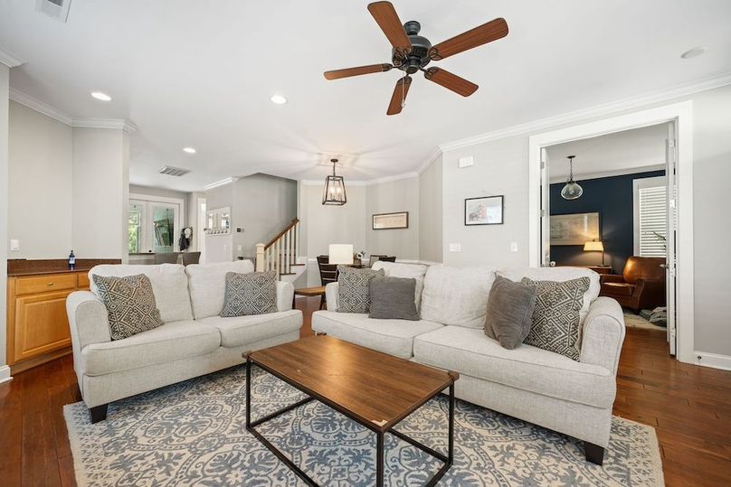 10-web-or-mls-Barclay Media Co_-3