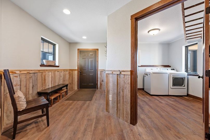 8 Mudroom Entry