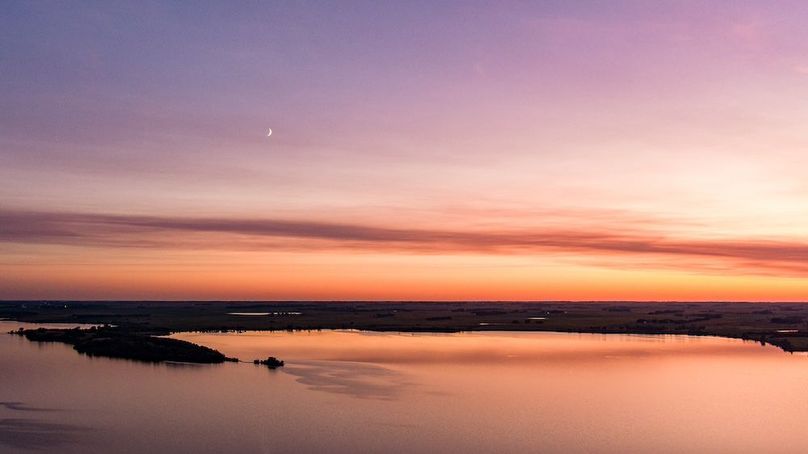 29 - lake albert sunset