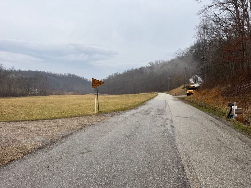 009 KY 1081 looking north from the entrance