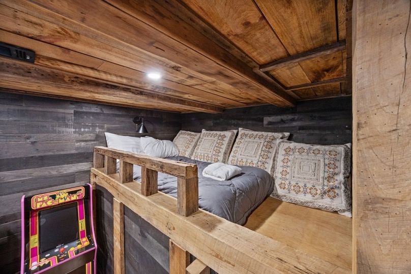 054 the ultimate kids sleeping area