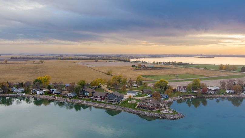 4. overview of lake poinsett shore near property