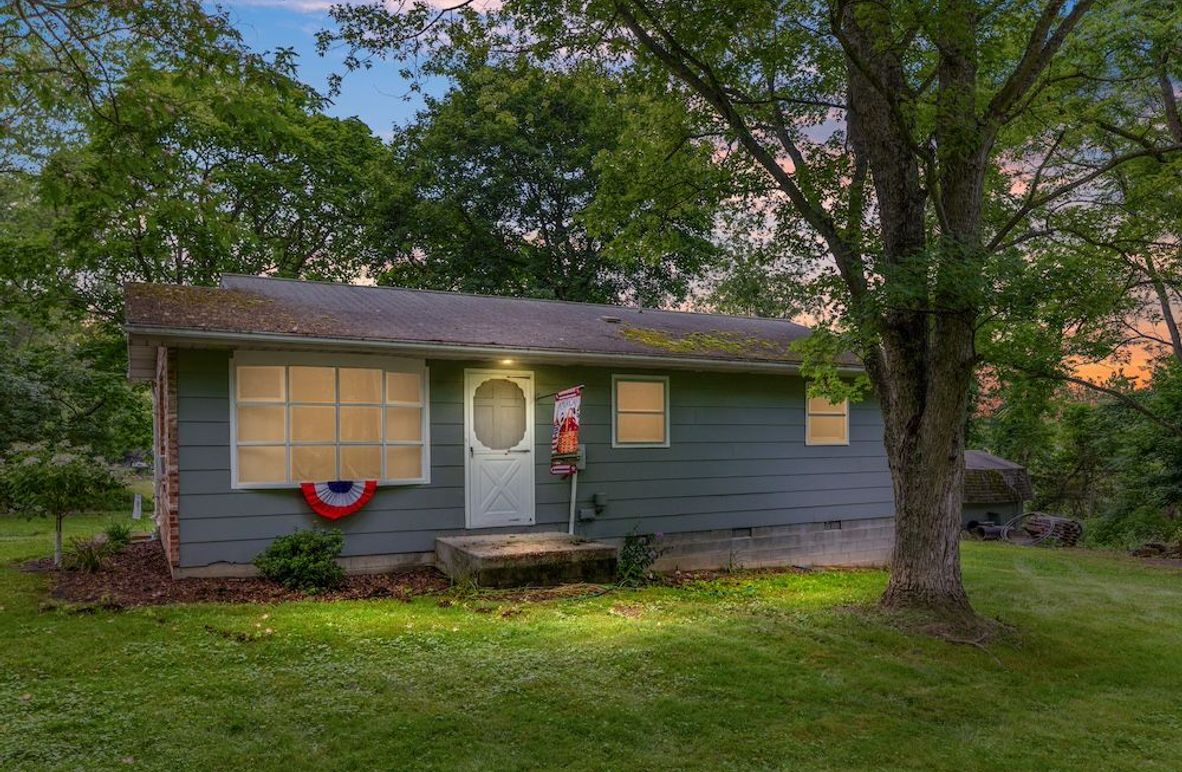 01-2E6A4205_twilight(3461)_ 3461 N Mountain Rd- Absolute Altitude - 7 - 2024 -14