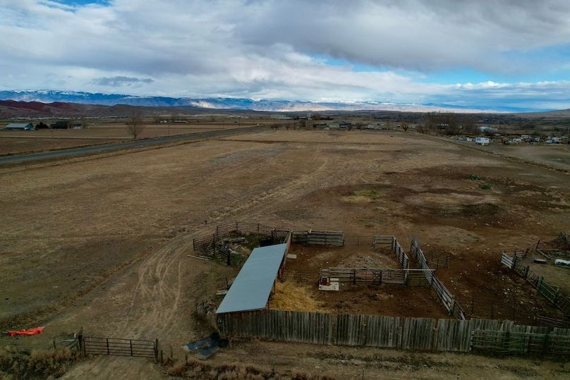 1C060E37-1905-4DB8-A705-BD480DC3E5FD_1_201_a