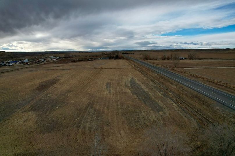 848C17CB-8F4A-4988-90D7-41192EE20C29_1_201_a