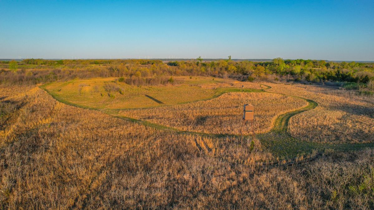 Small Hunting Acreage In Oklahoma Whitetail Properties