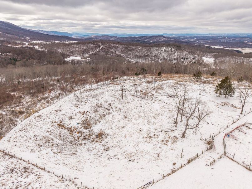 DJI_20251211122546_0072_D