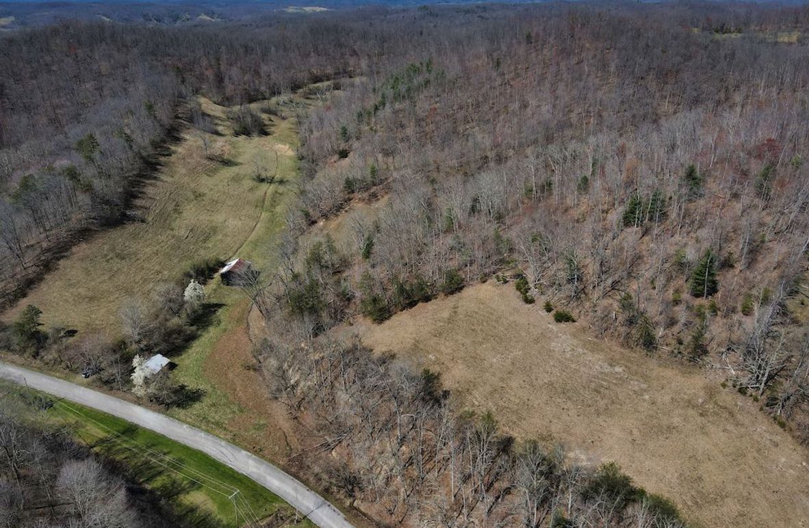 001 beautiful aerial overview of the tract