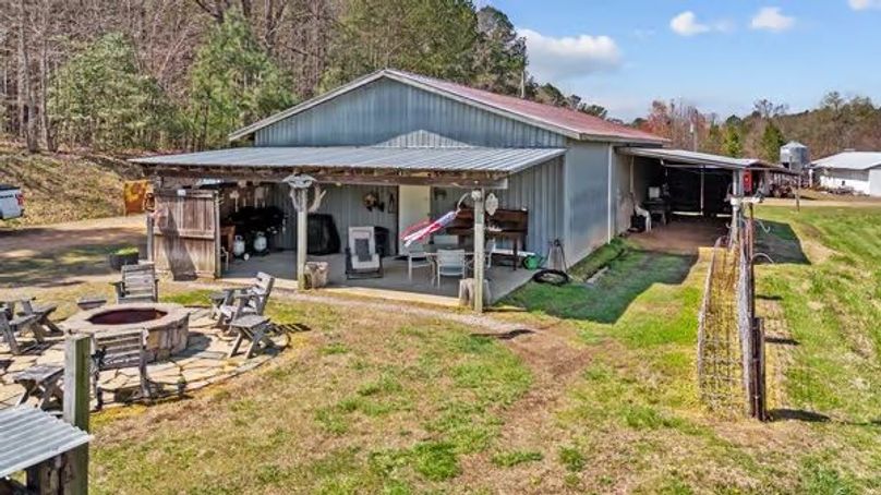 large-018e903b-4c04-70b3-8bd5-ef88678af8c9