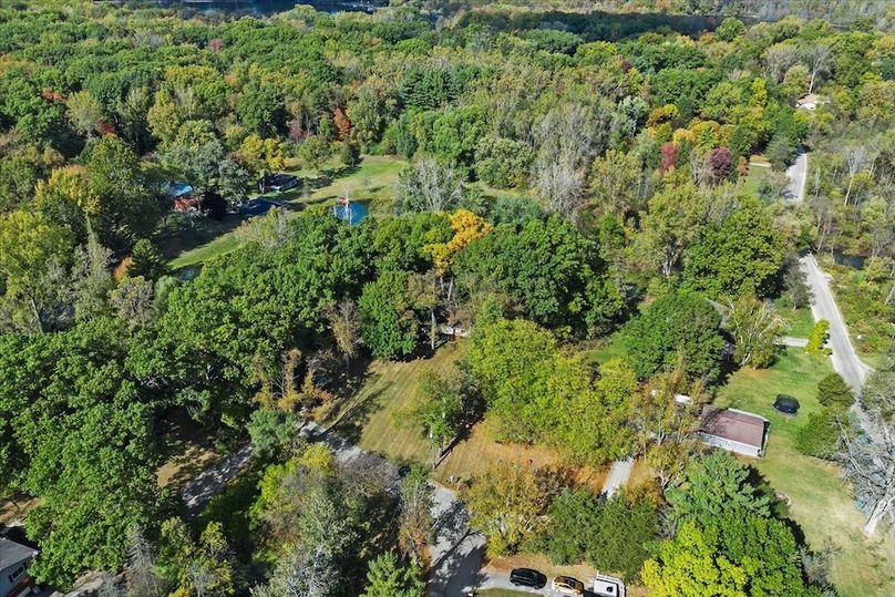 41-10932 Green Oaks Dr