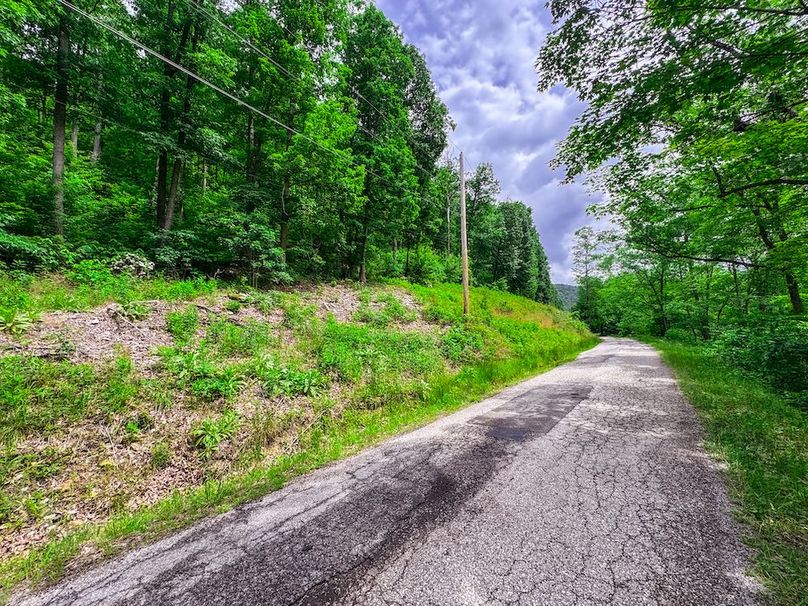 Clay, WV 14.839 AC-16