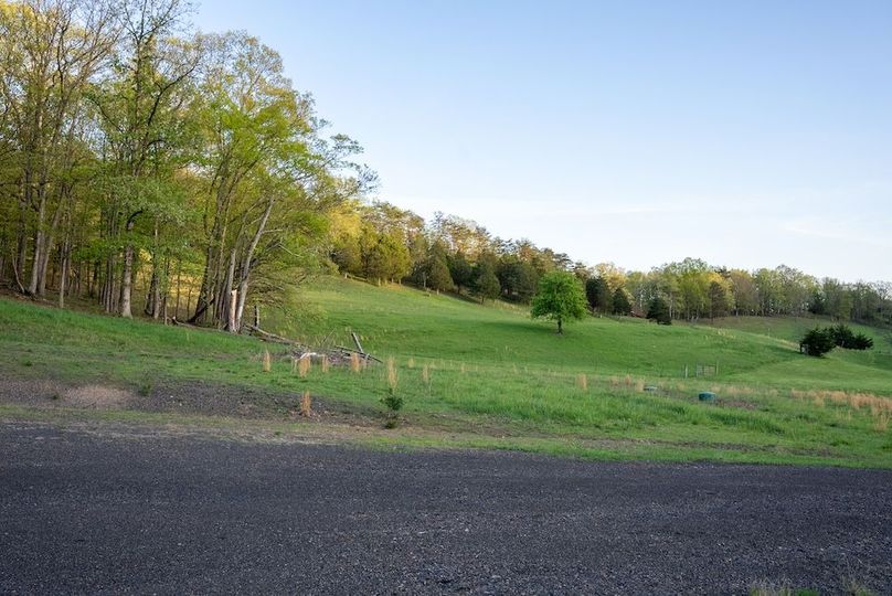 Hampshire WV 106 Featured_Pro Photo-60