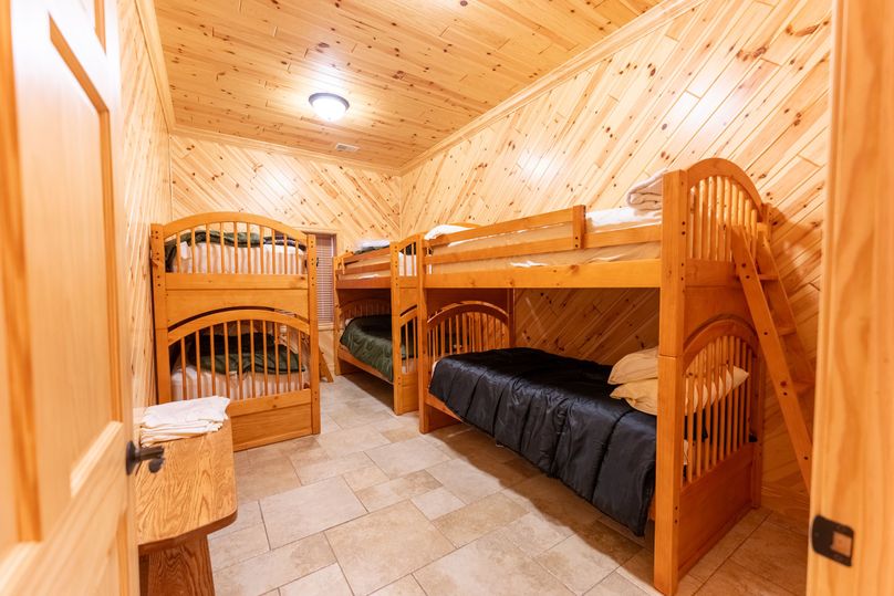 Ogemaw MI 475 Featured Pro Photo--45