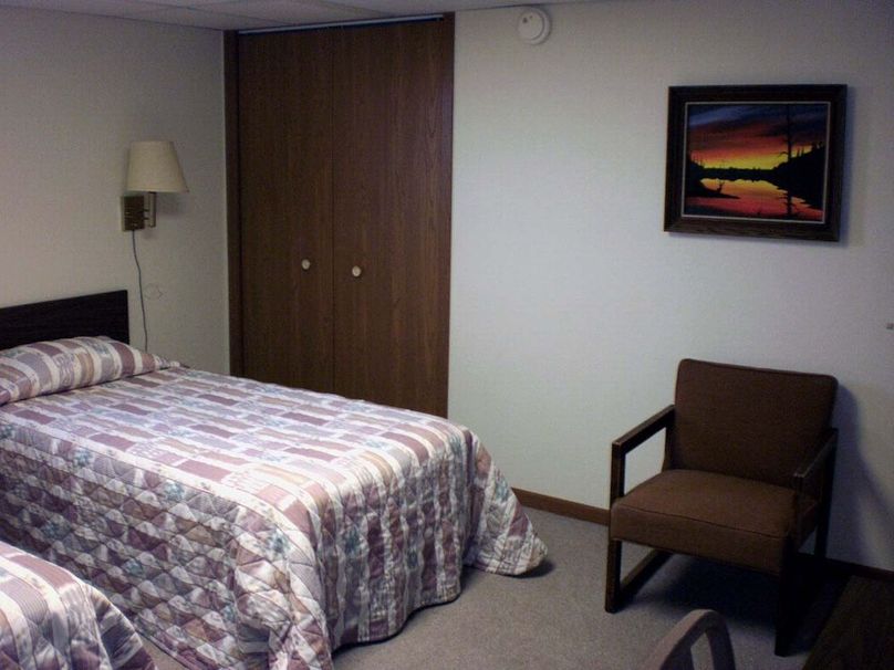 Motel Room 10-4