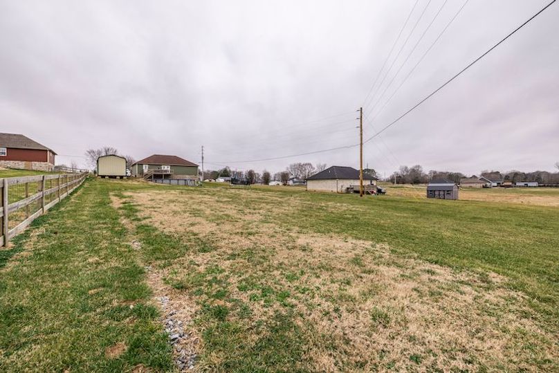 420 Jack Porter Rd-17