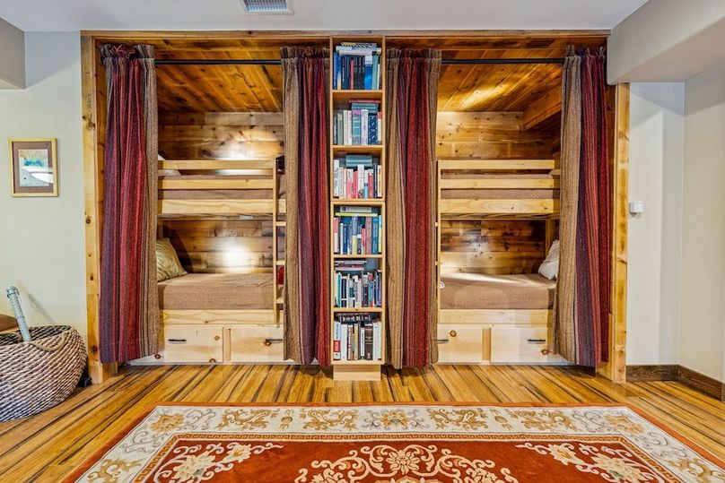 63-web-or-mls-125 Quaking Aspen Rd -63