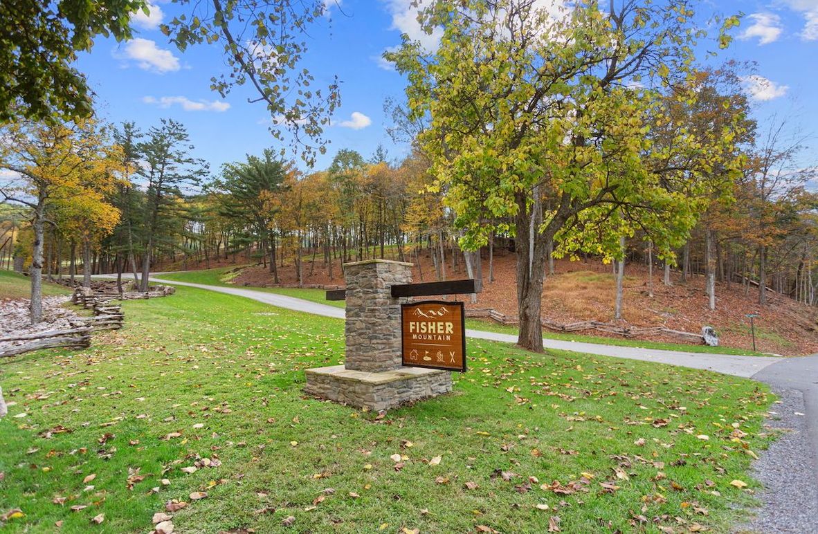 2-web-or-mls-6400 Golf Club Drive-94