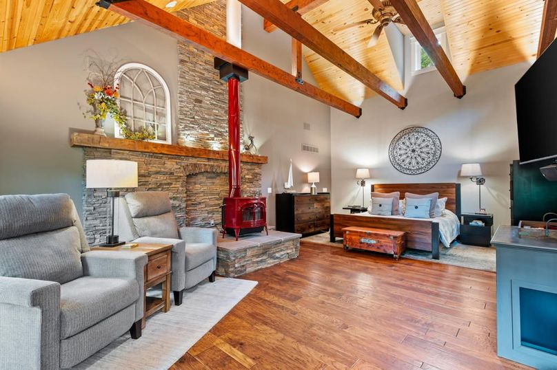 57 Deluxe Master Suite 1