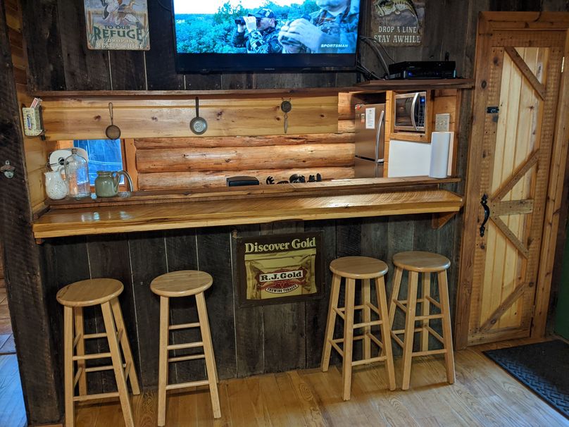 PXL_20230427_215837367