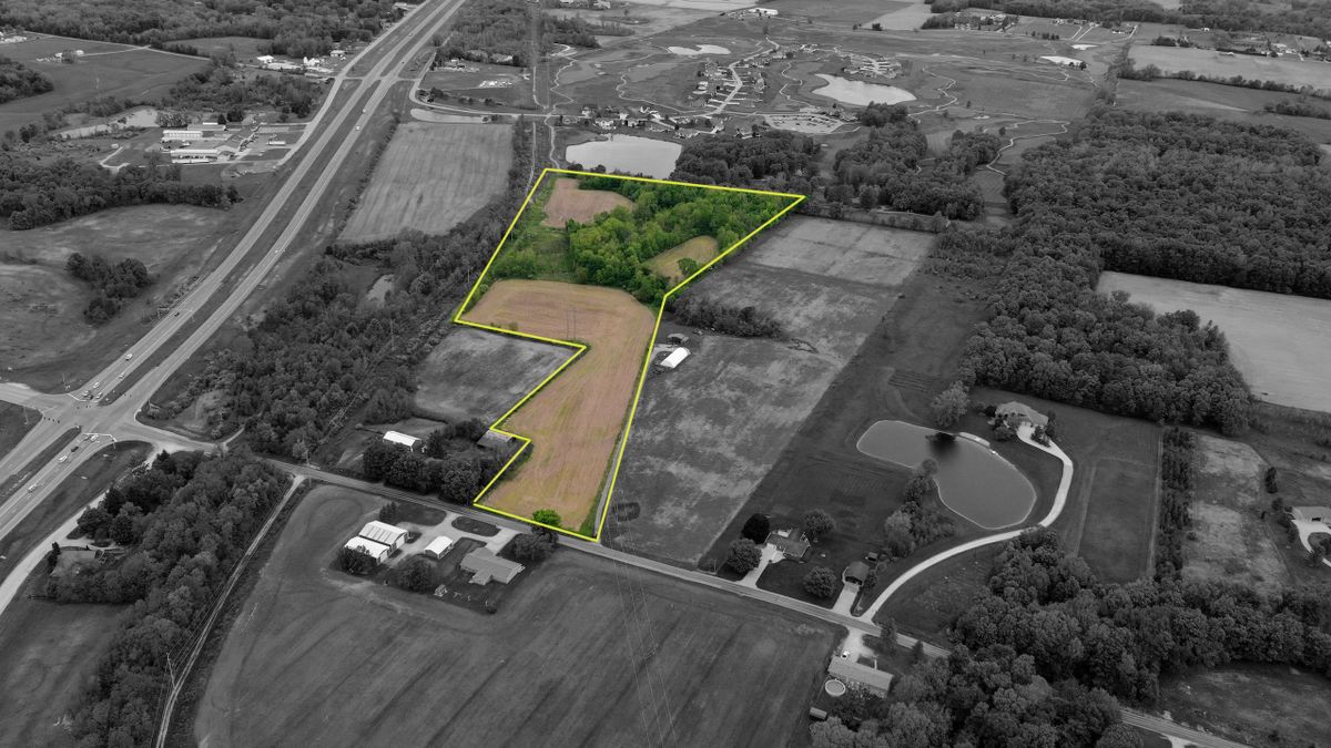 Exquisite Building And Hunting Land In NE Indiana Whitetail Properties