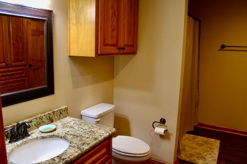 89687C60-E7A7-4294-B03A-BFDC4BDE33C6_1_201_a