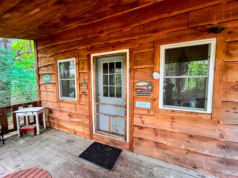 Oswego_20_Eck Photo 4