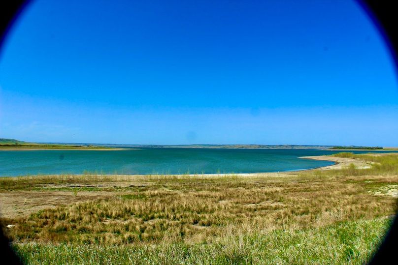 West_Pollock_Lake_Oahe