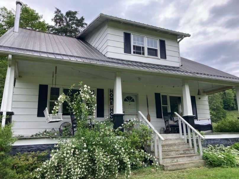 091 lets move in closer and check out the home