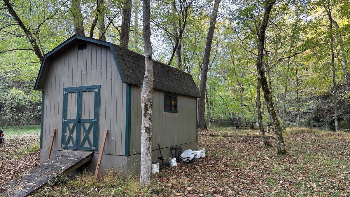 Private Hunting Cabin Bordering Wayne National Forest Whitetail