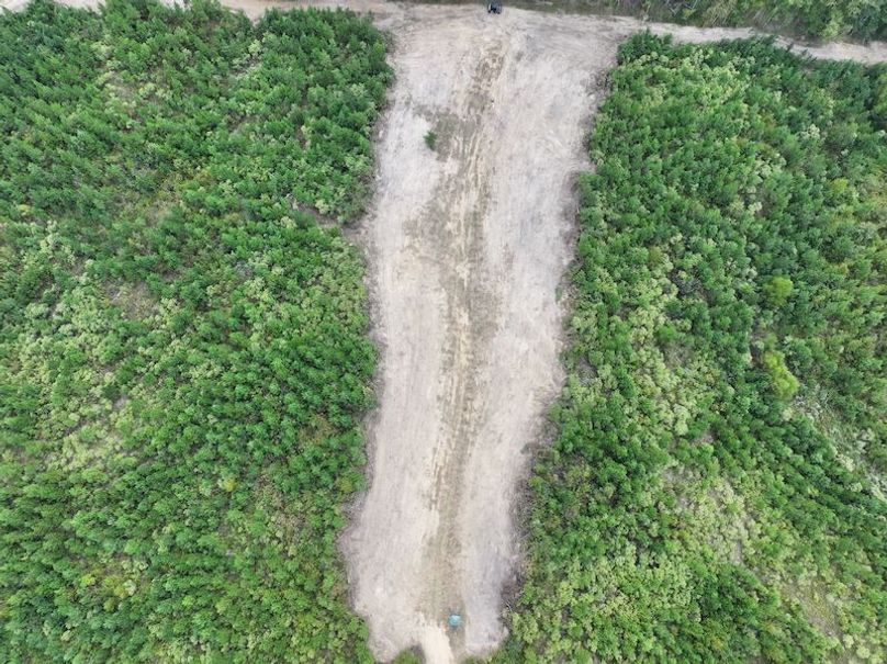 dji_fly_20251001_134038_0602_1759492695225_photo