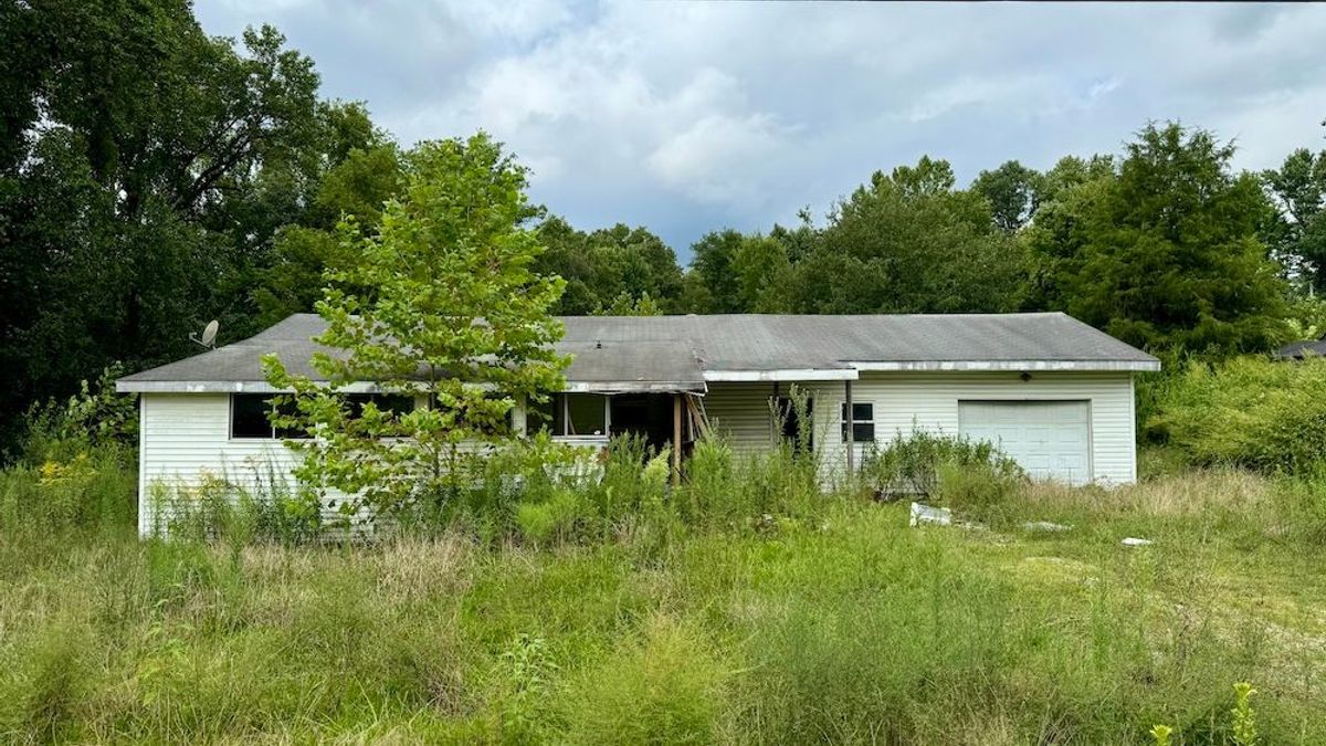 Charming 2-Acre Homestead With Endless Potential | Whitetail Properties