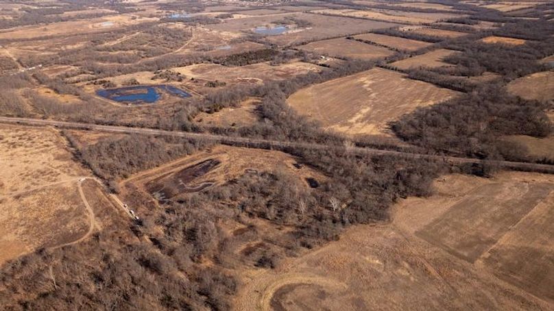 Neosho Duck Property-28