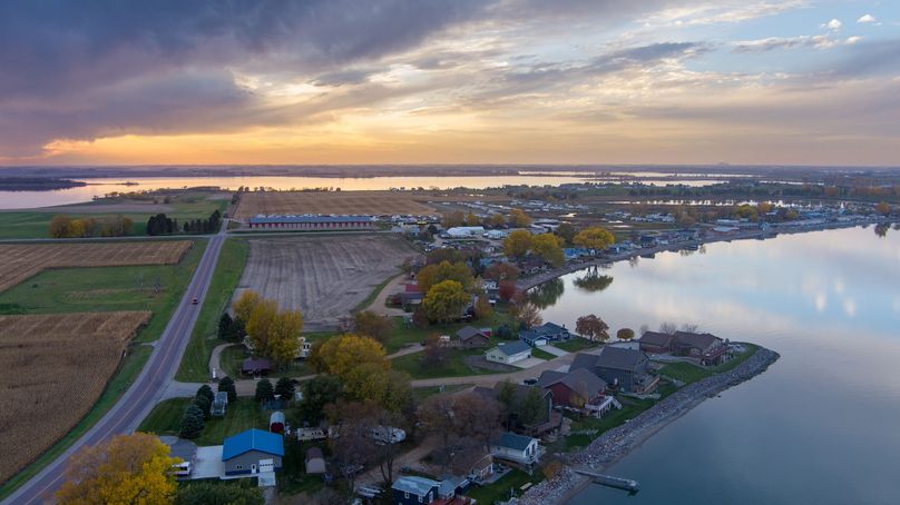 7. overview looking west