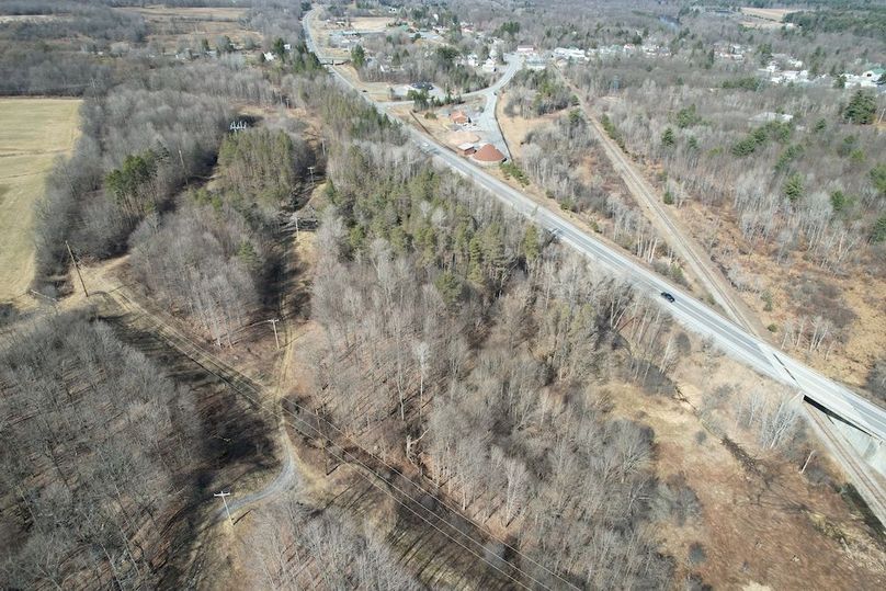 Lewis_26_Somberg Photo 38