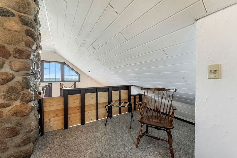 20-web-or-mls-120 SE Lake Dr-21