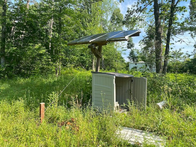 008 the solar panels and storage bin for the batteries copy