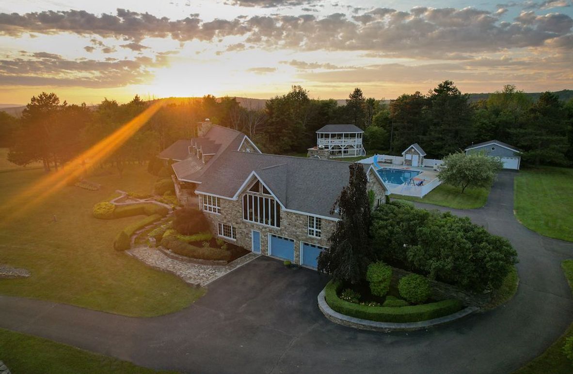 Chemung_183.5_Last Dance Photo 1